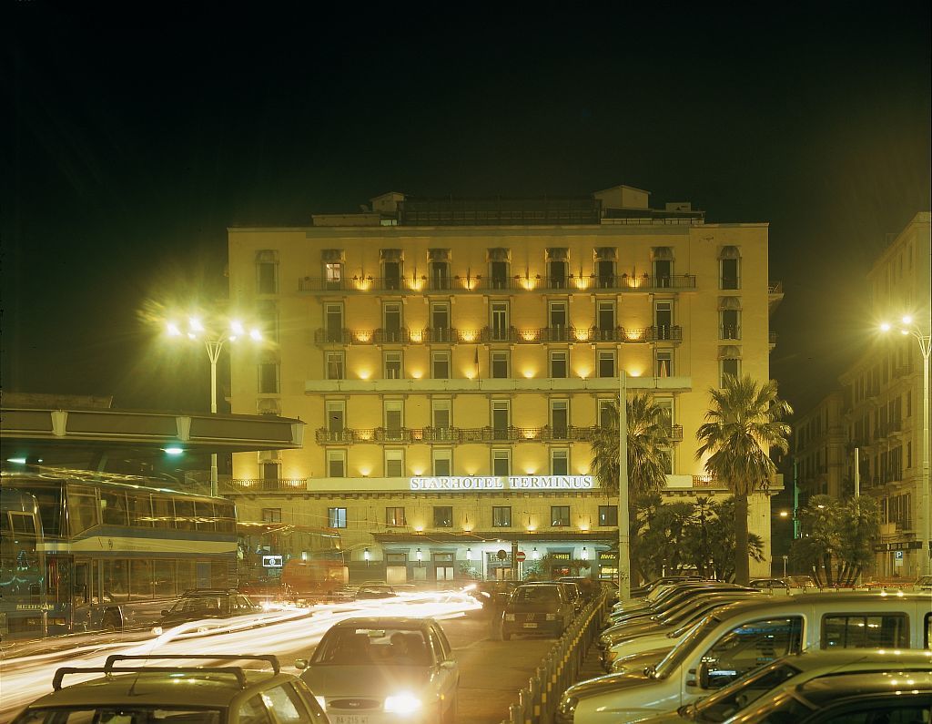 Starhotels Terminus Nápoly Kültér fotó